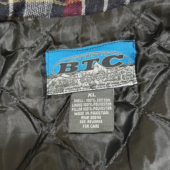 BTC Bay Trading Company Quilted Plaid Flannel Jacket Men’s Size XL - Picture 2 of 6